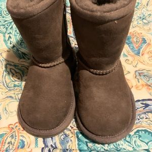 Toddler girl uggs